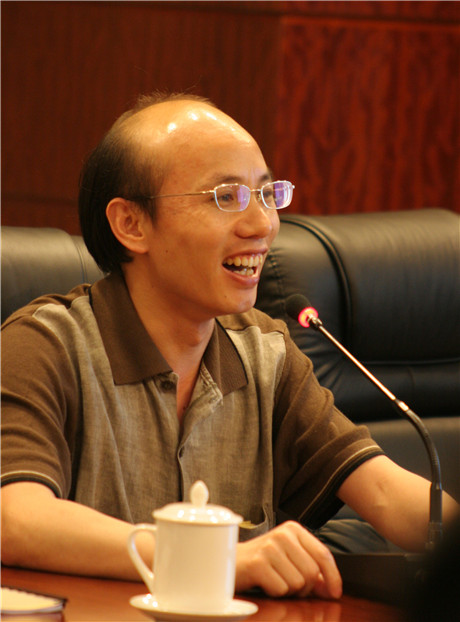 饥渴少妇伦色诱公